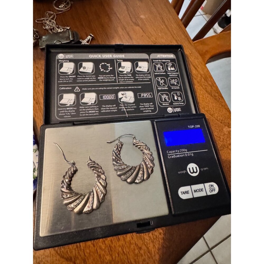 Vintage Sterling Silver Twisted Hoop Earrings With Textured Details 4.0g - Picture 5 of 8